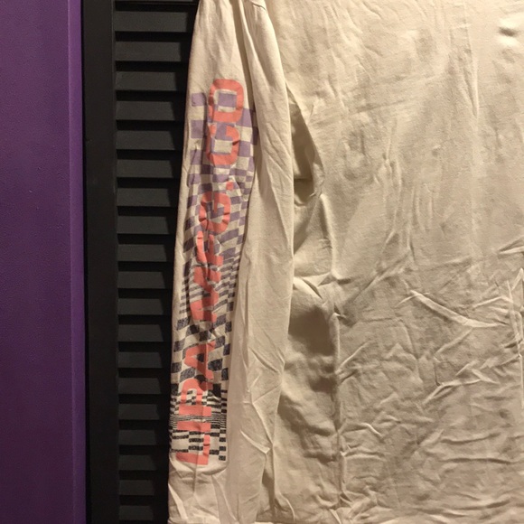 Lira MFG. alternate future long sleeve shirt. - Picture 3 of 5